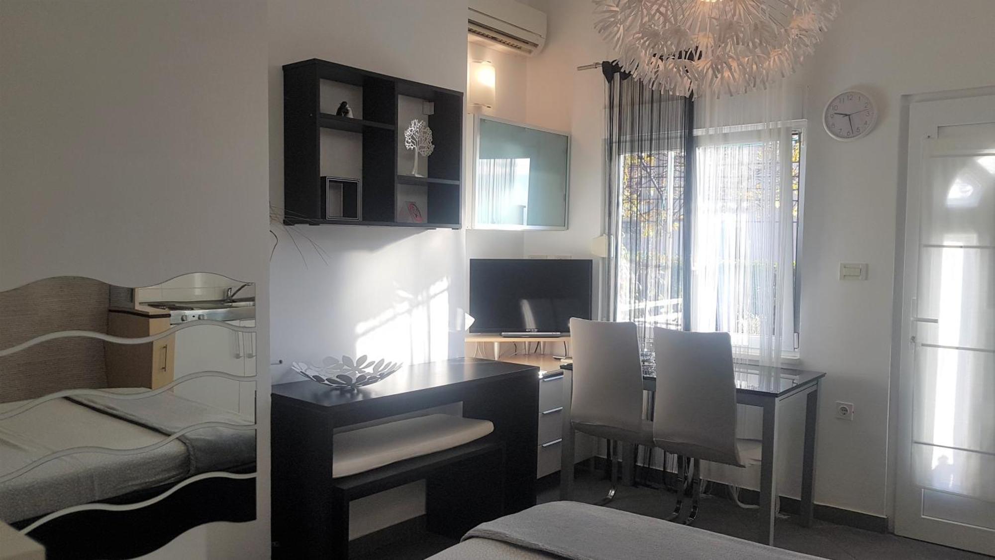 Family Friendly Apartments With A Swimming Pool Lovran, Opatija - 14178 외부 사진